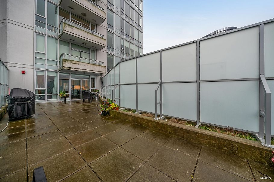 1505 1618 Quebec Street Vancouver, BC - 2