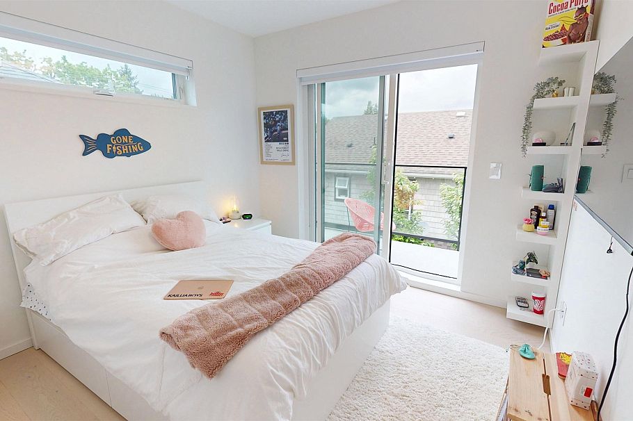411 Aubrey Place Vancouver, BC - 13