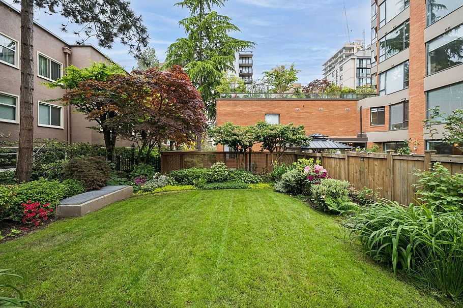 204 1860 Robson Street Vancouver, BC - 23