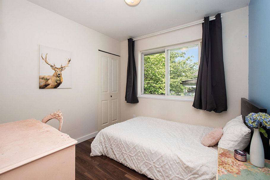1 270 E Keith Road North Vancouver, BC - 28
