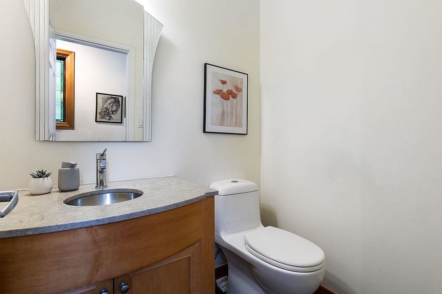 3552 W 49th Avenue Vancouver, BC - 23