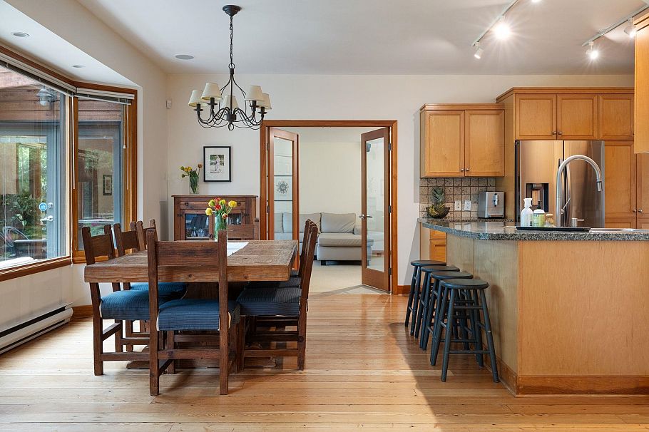 3552 W 49th Avenue Vancouver, BC - 13