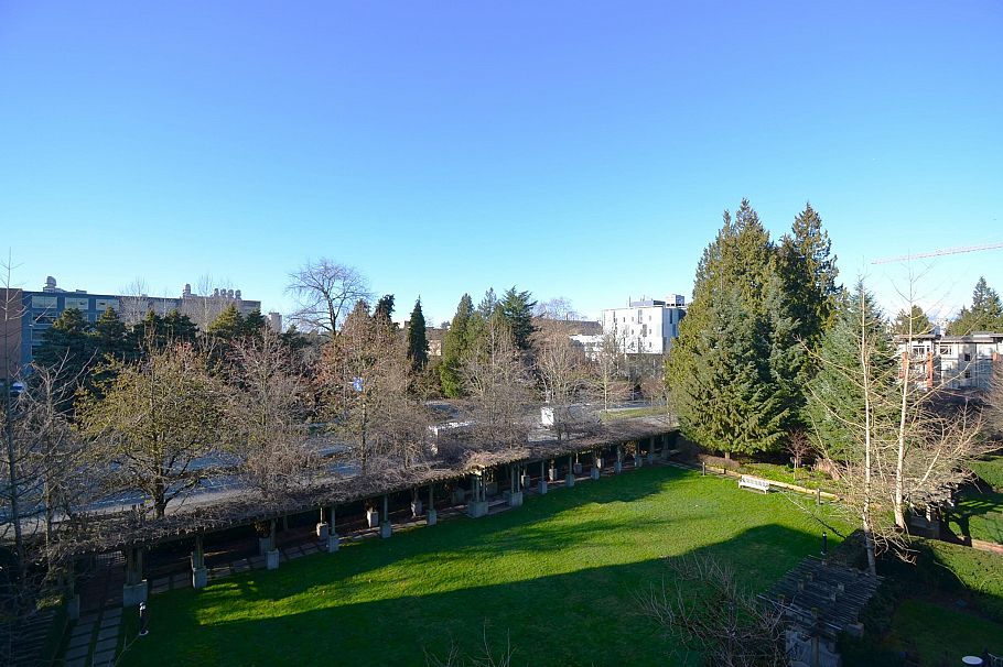 419 2280 Wesbrook Mall Vancouver, BC - 27