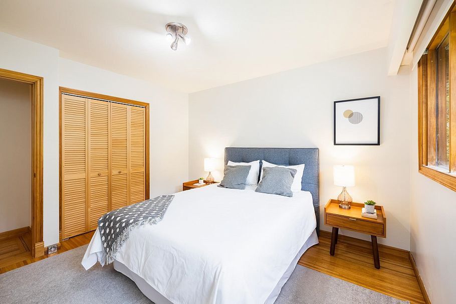 1561 Merlynn Crescent North Vancouver, BC - 21