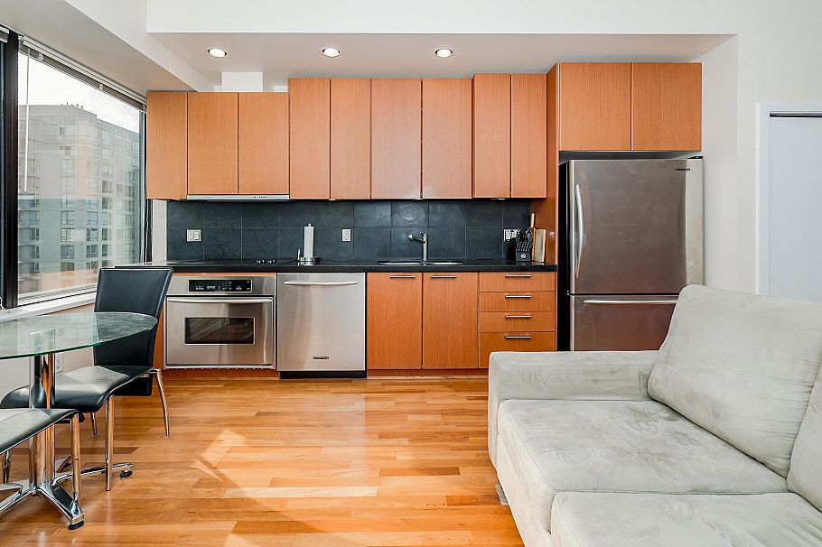 1312 1333 W Georgia Street Vancouver, BC - 7