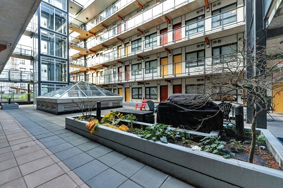 404 138 E Hastings Street Vancouver, BC - 4