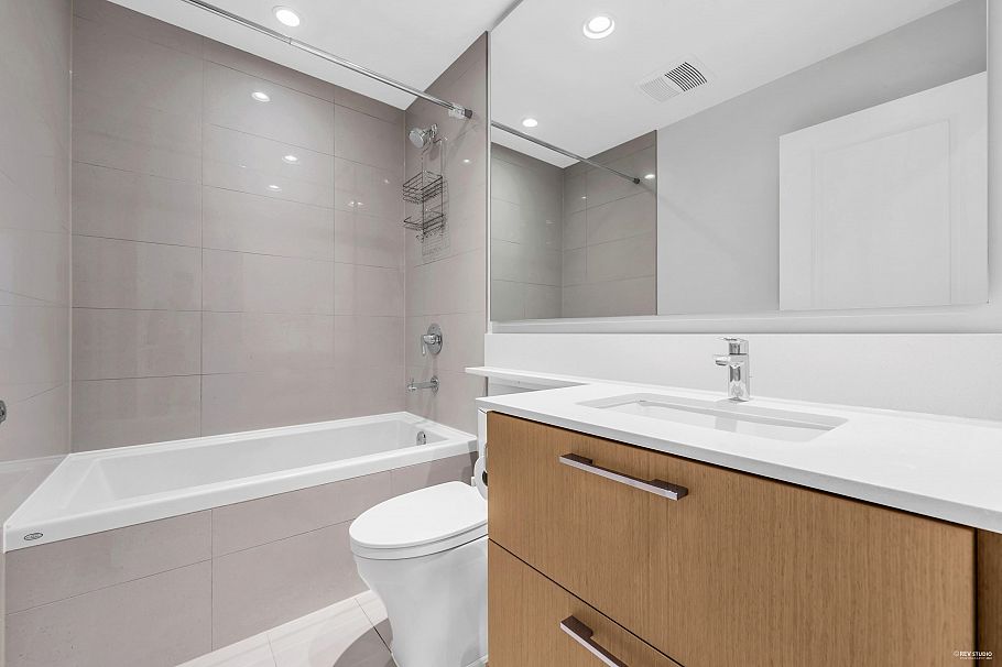 606 3533 Ross Drive Vancouver, BC - 18