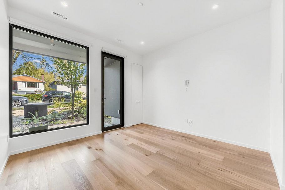 2180 E 13th Avenue Vancouver, BC - 6