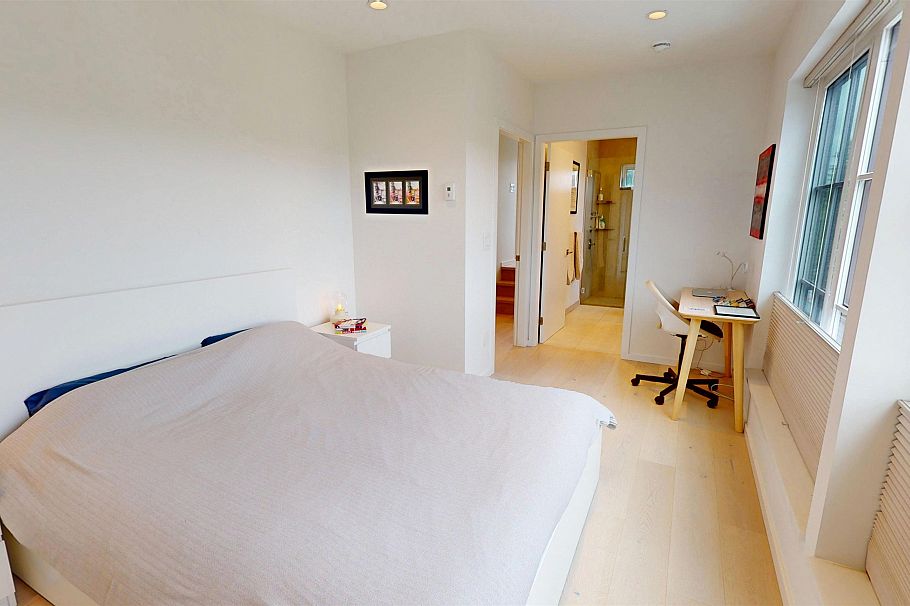 411 Aubrey Place Vancouver, BC - 17