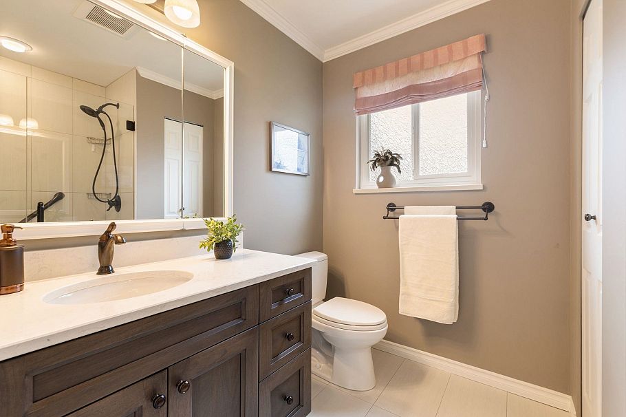 942 Montroyal Boulevard North Vancouver, BC - 18