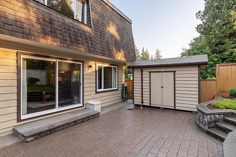 942 Montroyal Boulevard North Vancouver, BC - 22