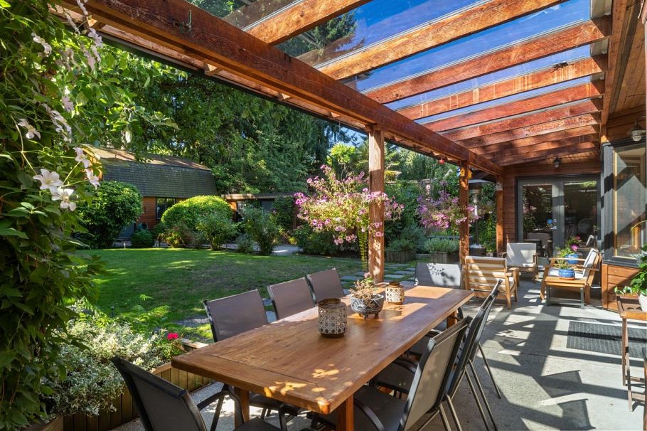 3552 W 49th Avenue Vancouver, BC - 36