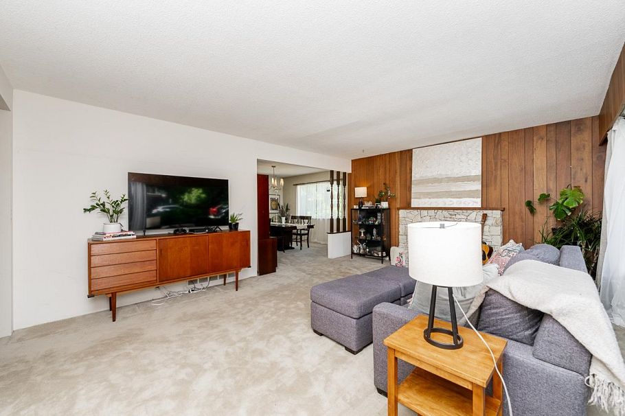 1453 Coleman Street North Vancouver, BC - 3