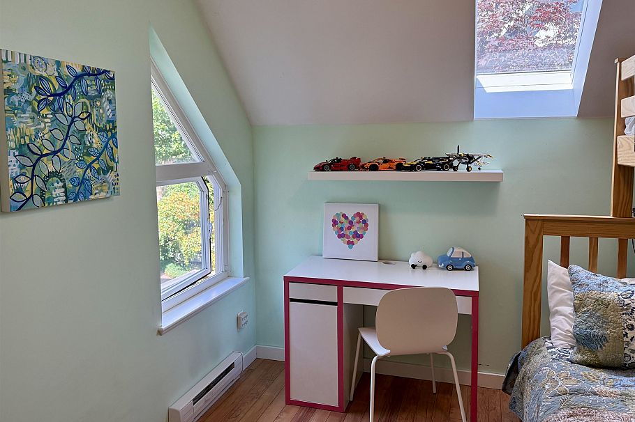 1 270 E Keith Road North Vancouver, BC - 31