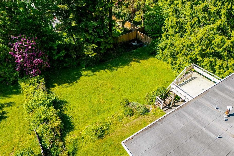 1453 Coleman Street North Vancouver, BC - 29