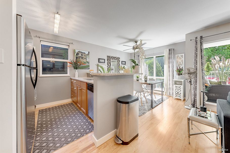 201 985 10th Avenue Vancouver, BC - 7