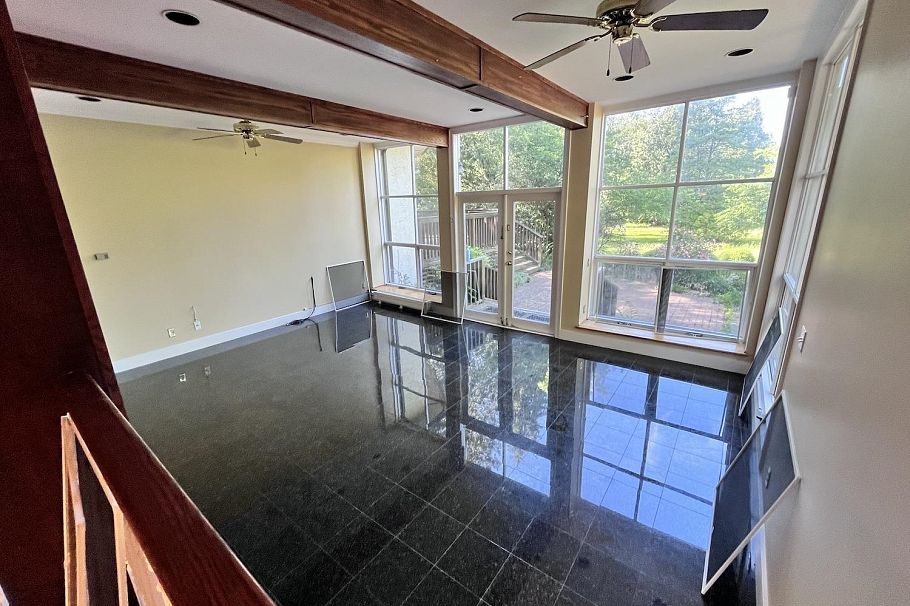 4755 W 4th Avenue Vancouver, BC - 20