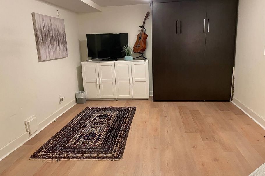 9 215 E 4th Street North Vancouver, BC - 22
