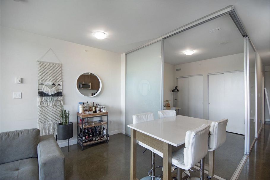 720 221 Union Street Vancouver, BC - 6