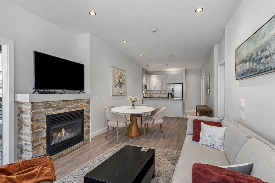 207 116 W 23rd Street North Vancouver, BC - 6