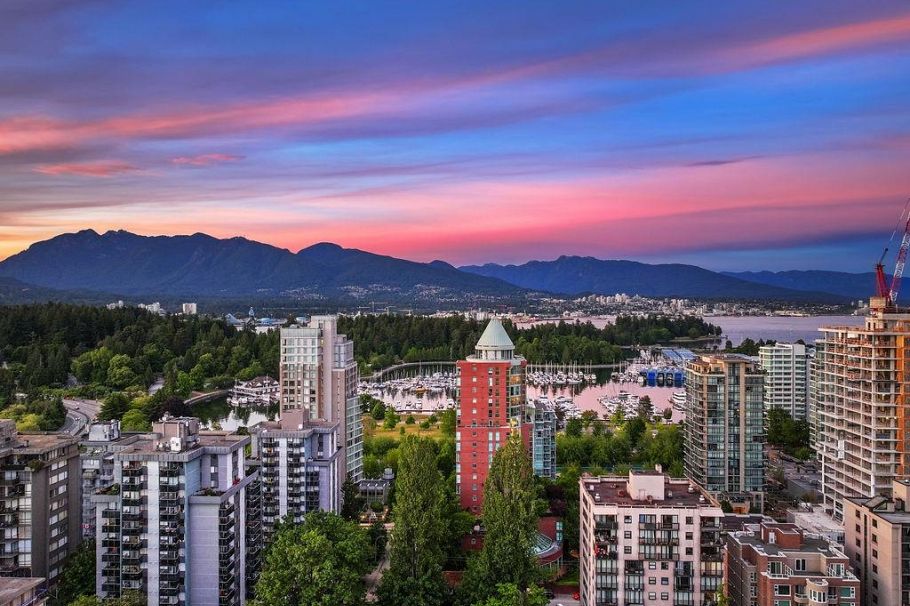 1001 1888 Alberni Street Vancouver, BC - 2