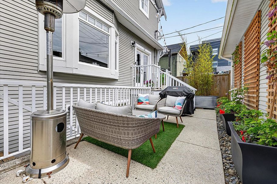 1528 E Pender Street Vancouver, BC - 38
