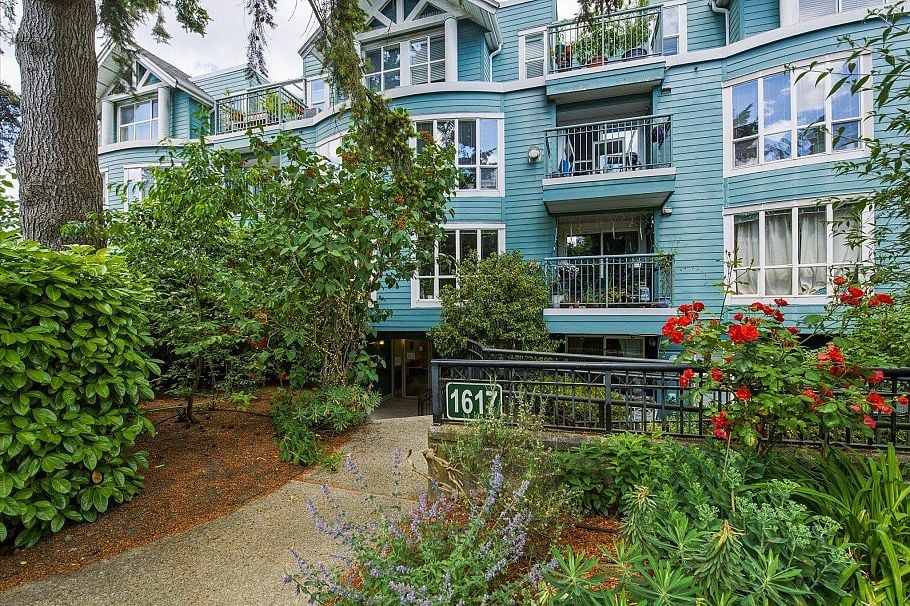 402 1617 Grant Street Vancouver, BC - 30
