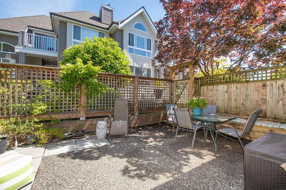 1 270 E Keith Road North Vancouver, BC - 17