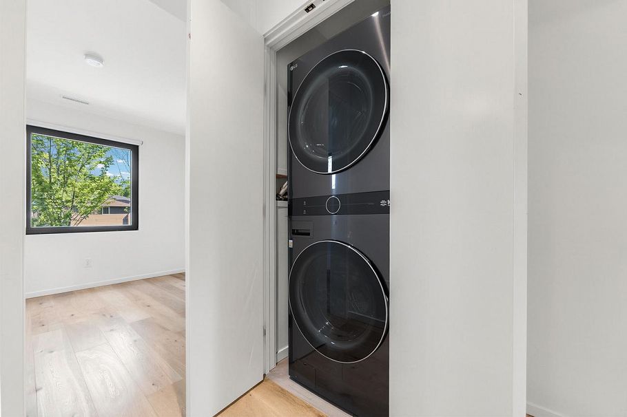 2180 E 13th Avenue Vancouver, BC - 15