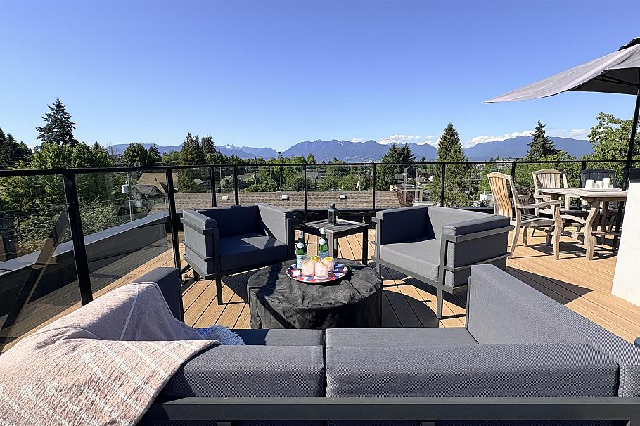 411 Aubrey Place Vancouver, BC - 31