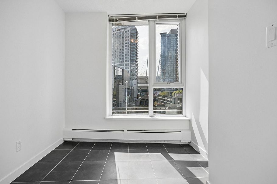 808 689 Abbott Street Vancouver, BC - 19