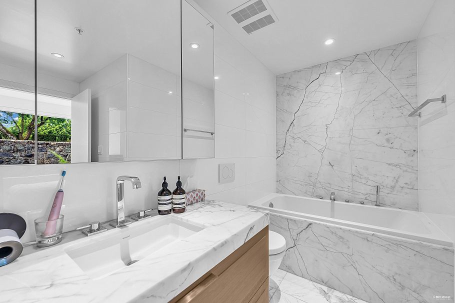 105 1515 Atlas Lane Vancouver, BC - 25