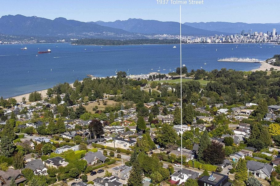 1937 Tolmie Street Vancouver, BC - 8