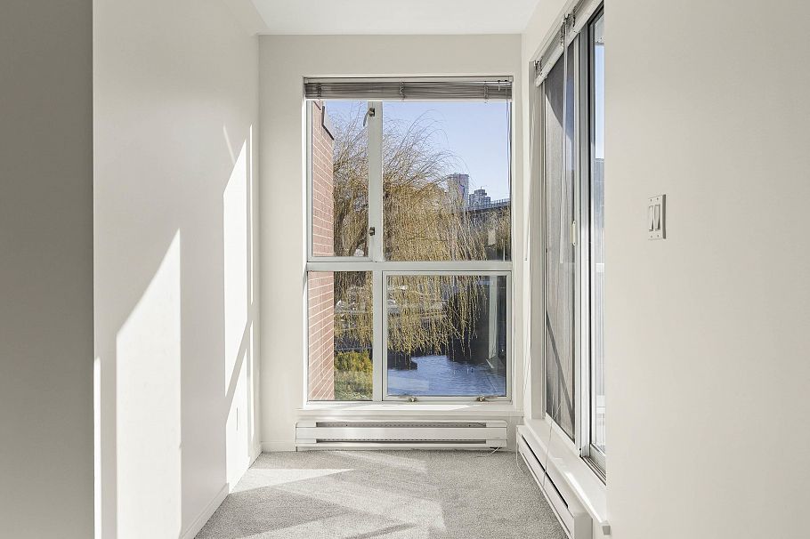 202 1551 Mariner Walk Vancouver, BC - 22