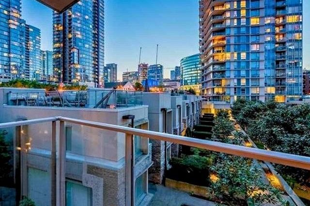 808 689 Abbott Street Vancouver, BC - 22