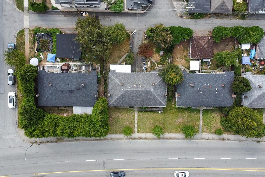 2576 S Grandview Highway Vancouver, BC - 7