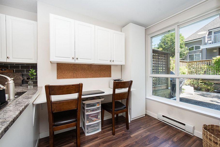 1 270 E Keith Road North Vancouver, BC - 13