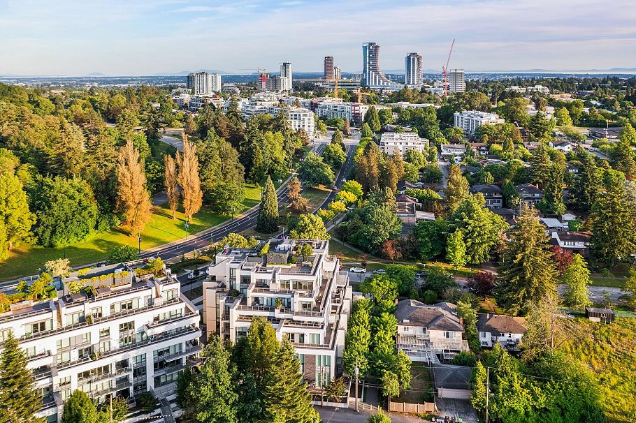 601 W 31st Avenue Vancouver, BC - 24