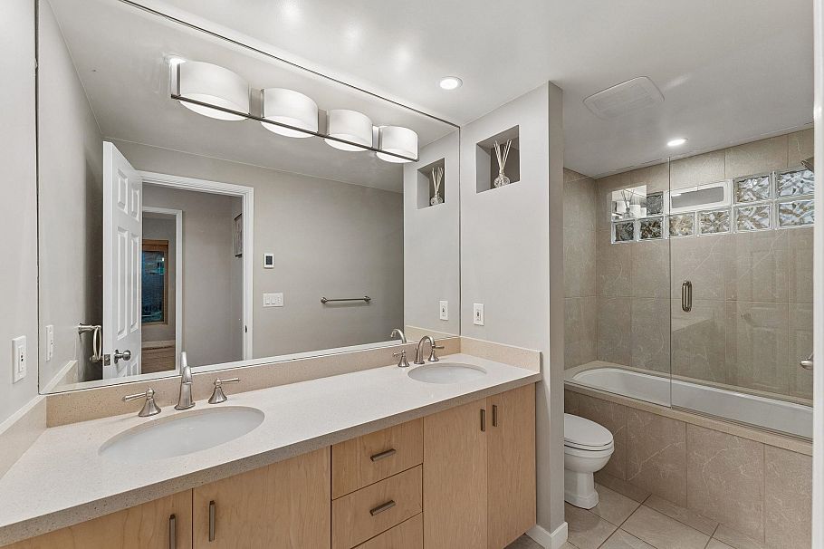 550 Ventura Crescent North Vancouver, BC - 25