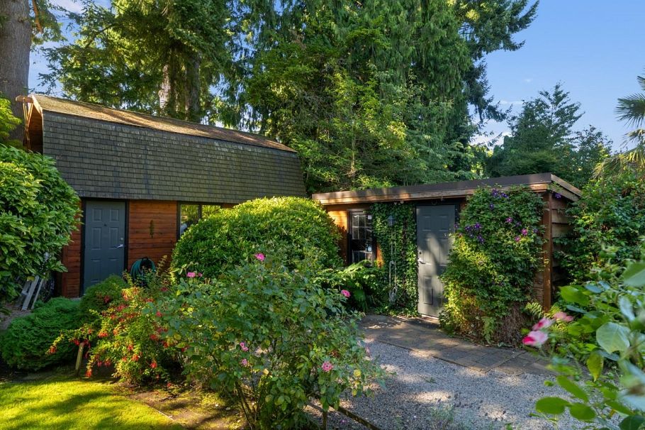 3552 W 49th Avenue Vancouver, BC - 38