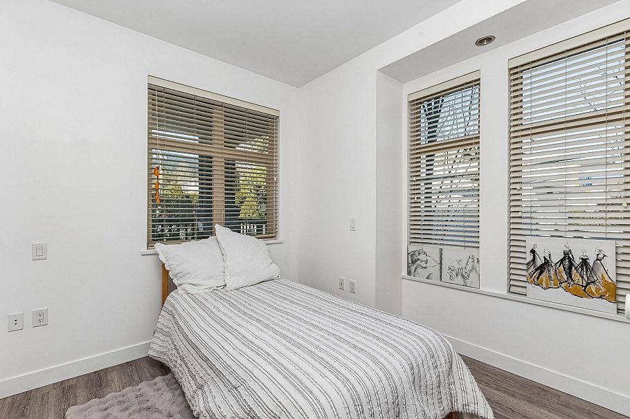207 116 W 23rd Street North Vancouver, BC - 18