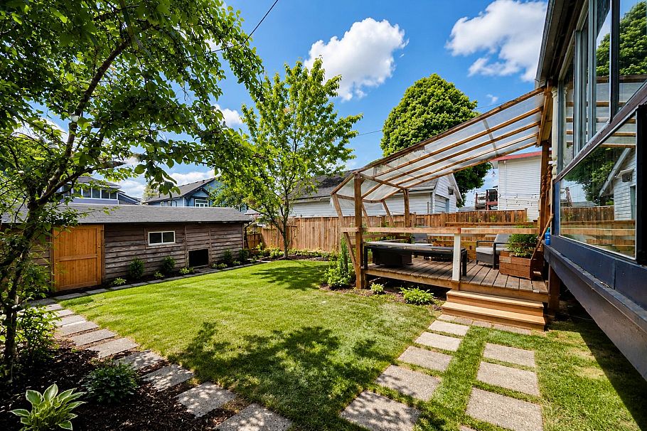 4711 Gothard Street Vancouver, BC - 3