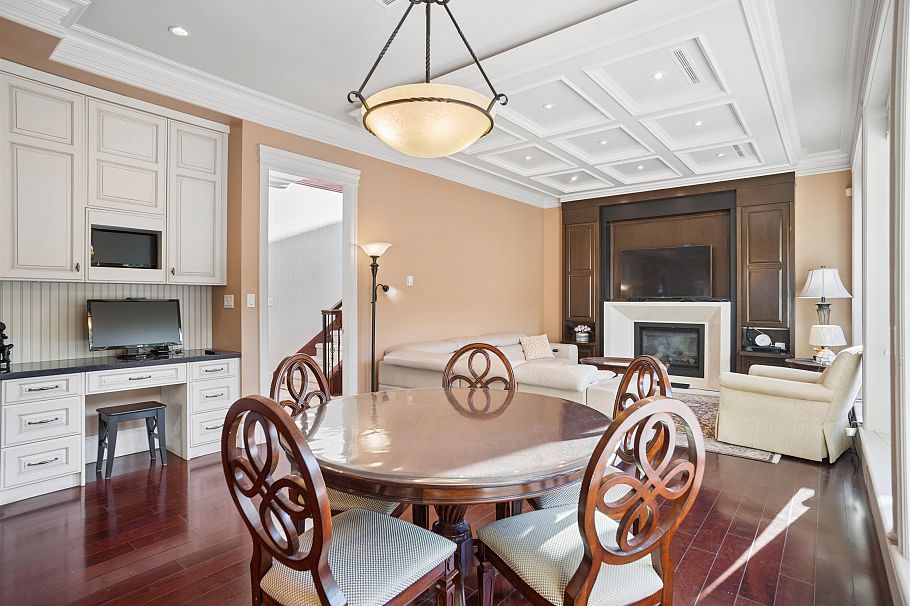 2155 W 37th Avenue Vancouver, BC - 8