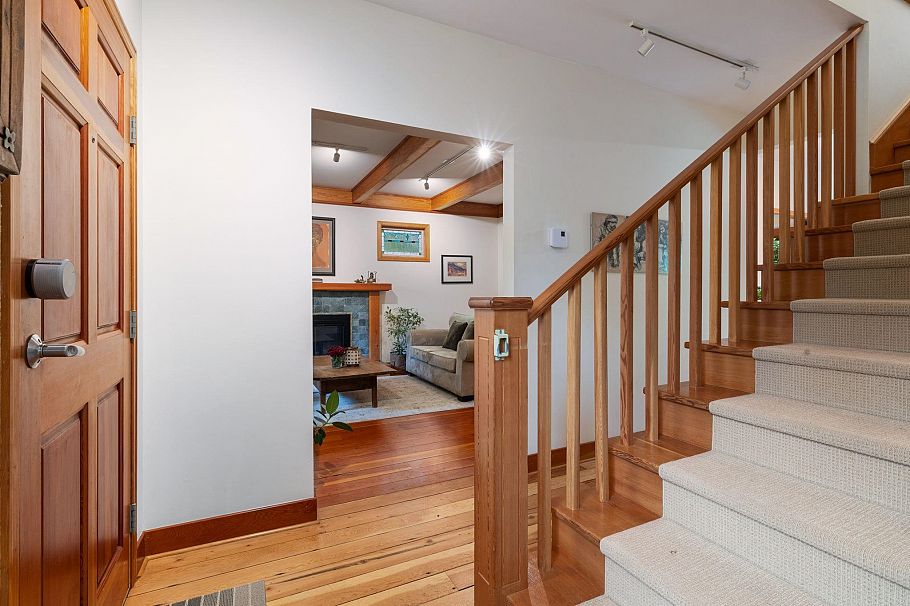 3552 W 49th Avenue Vancouver, BC - 25