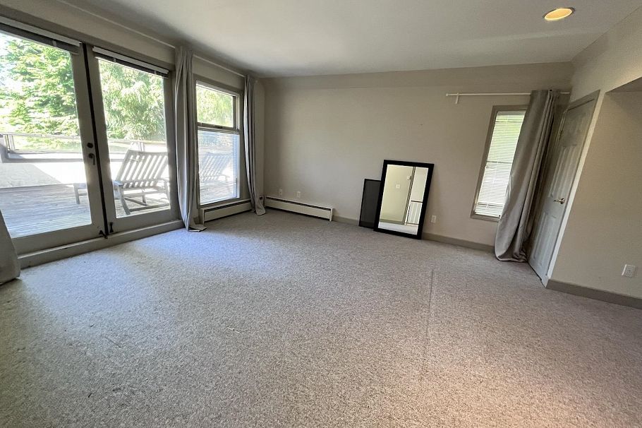 4755 W 4th Avenue Vancouver, BC - 17