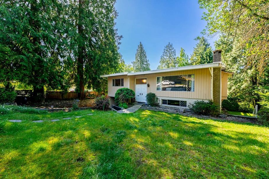 1453 Coleman Street North Vancouver, BC - 36