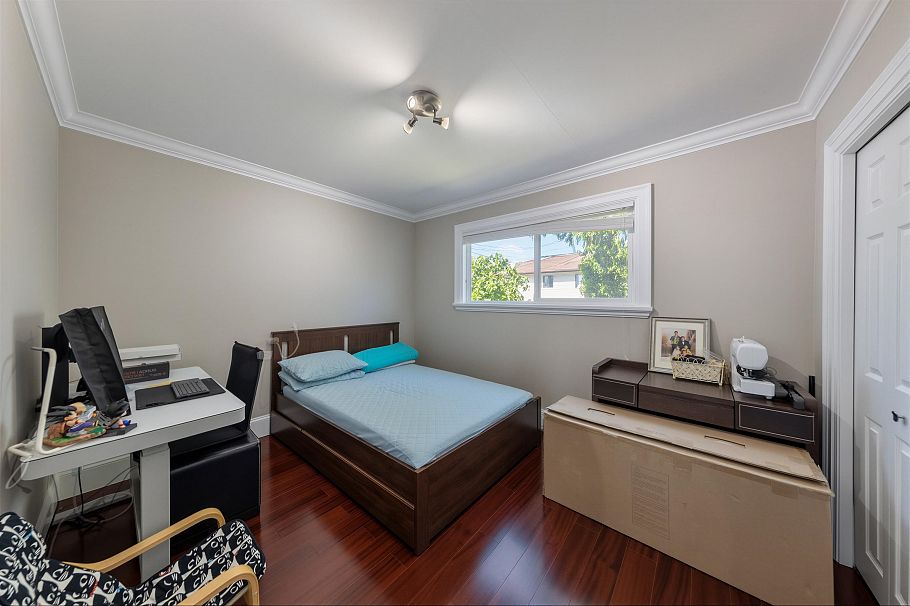 3696 E 26th Avenue Vancouver, BC - 24