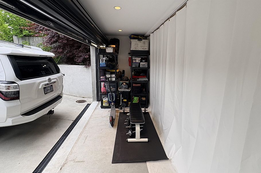 411 Aubrey Place Vancouver, BC - 23