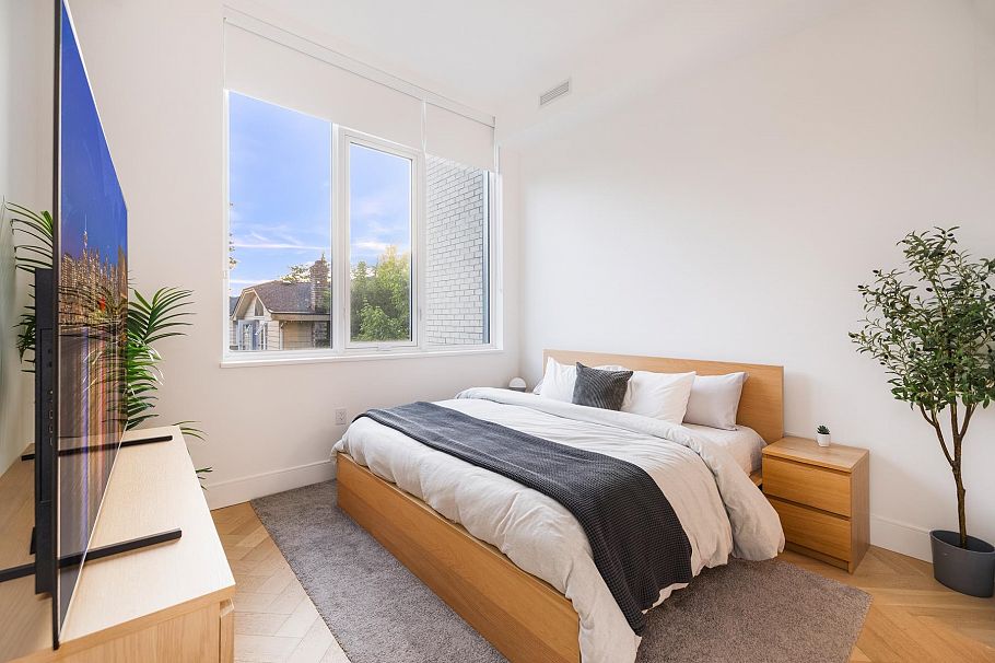 601 W 31st Avenue Vancouver, BC - 16