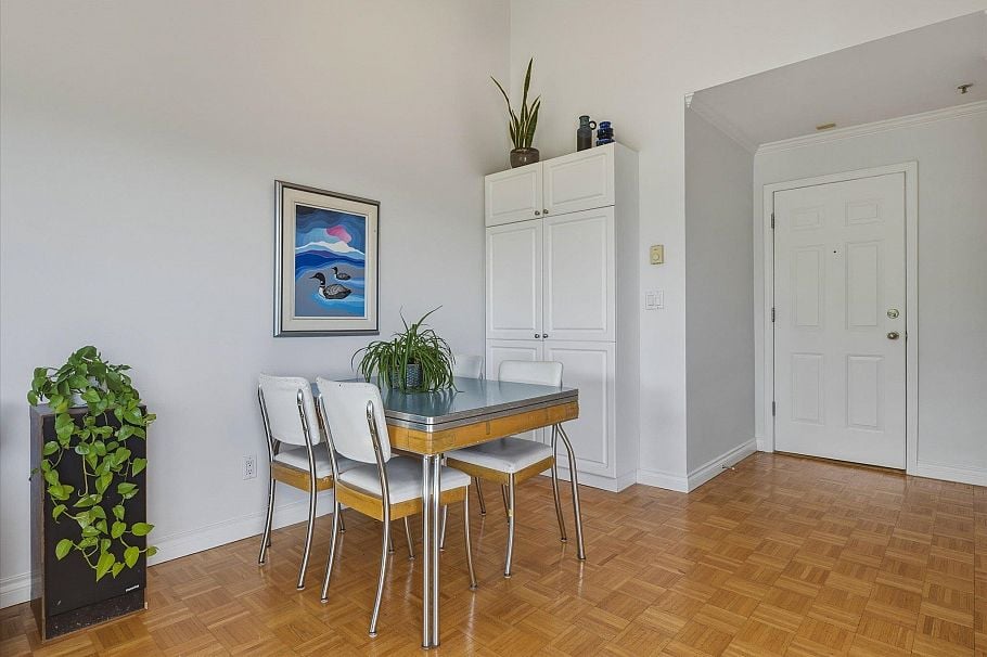 402 1617 Grant Street Vancouver, BC - 11